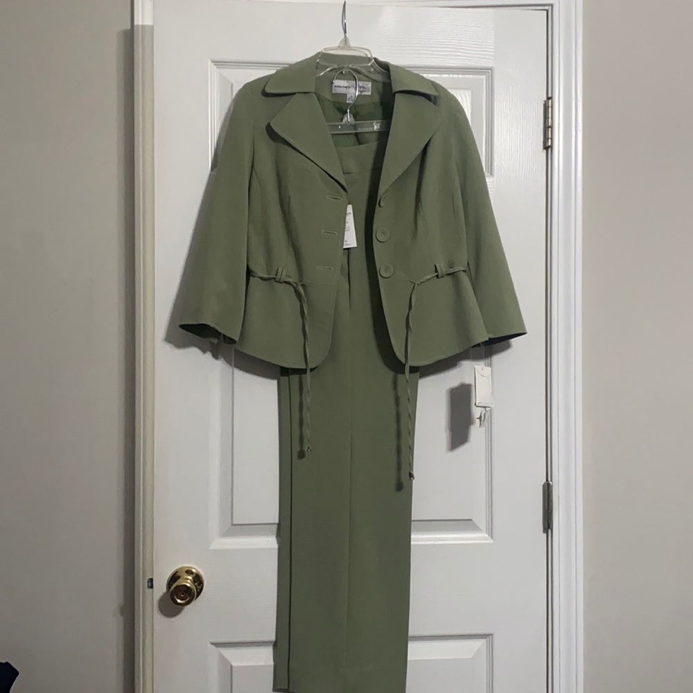 Ladies Pant Suit